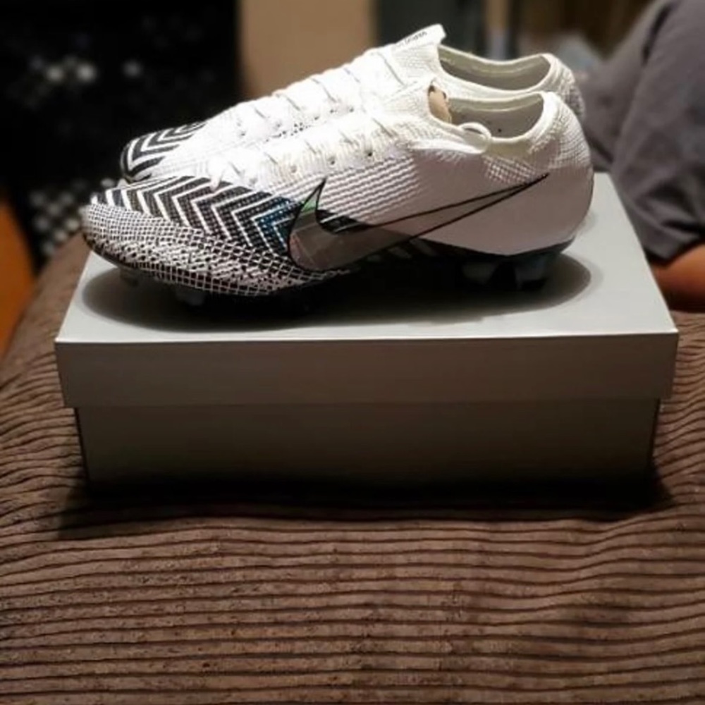 Nike vapor 13 elite